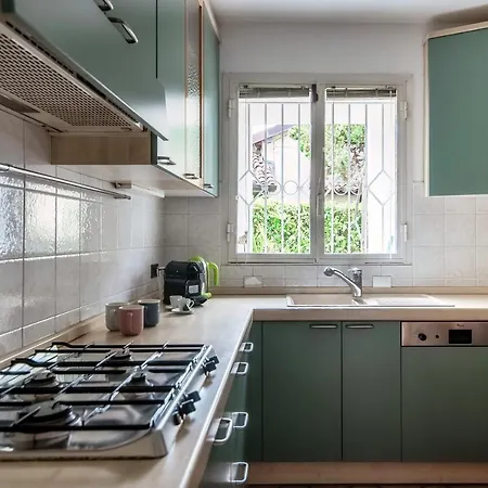 公寓 La Casa Nel Giardino - By Myhomeincomo
